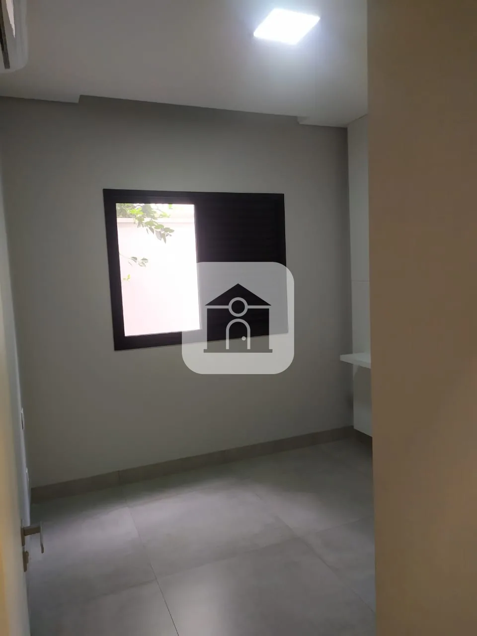 Alugar Casa / Condom&iacute;nio ou Loteamento Fechado em Uberlandia R$ 9.500,00 - Foto 4