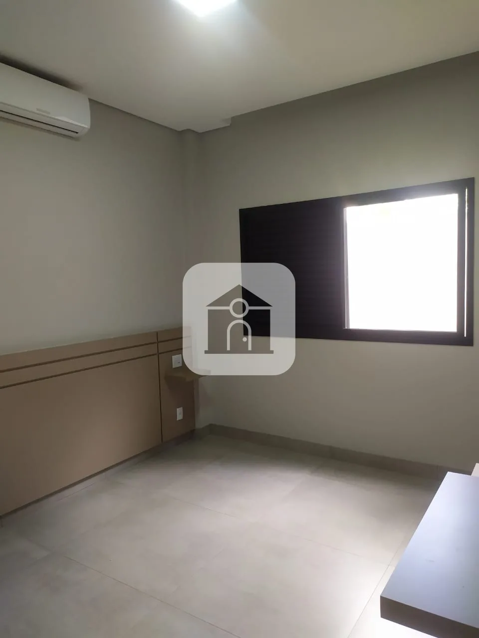 Alugar Casa / Condom&iacute;nio ou Loteamento Fechado em Uberlandia R$ 9.500,00 - Foto 6