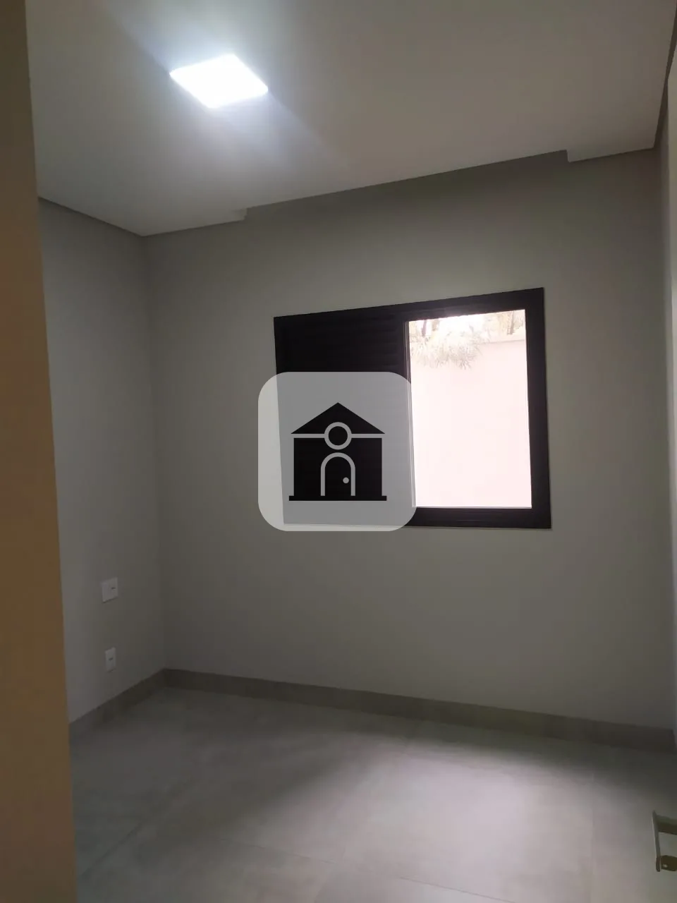 Alugar Casa / Condom&iacute;nio ou Loteamento Fechado em Uberlandia R$ 9.500,00 - Foto 10