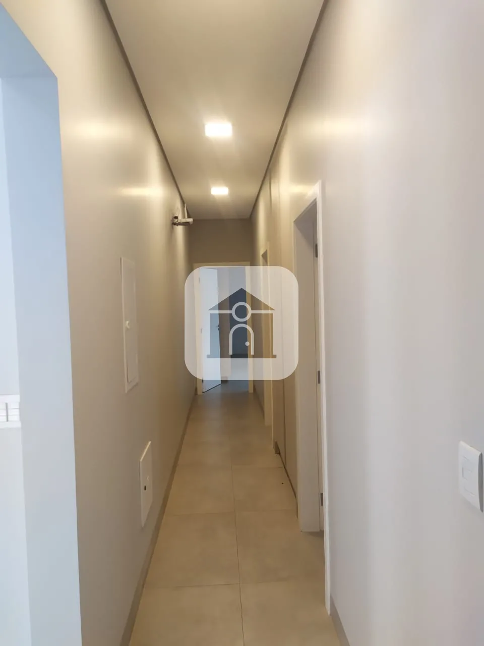 Alugar Casa / Condom&iacute;nio ou Loteamento Fechado em Uberlandia R$ 9.500,00 - Foto 13