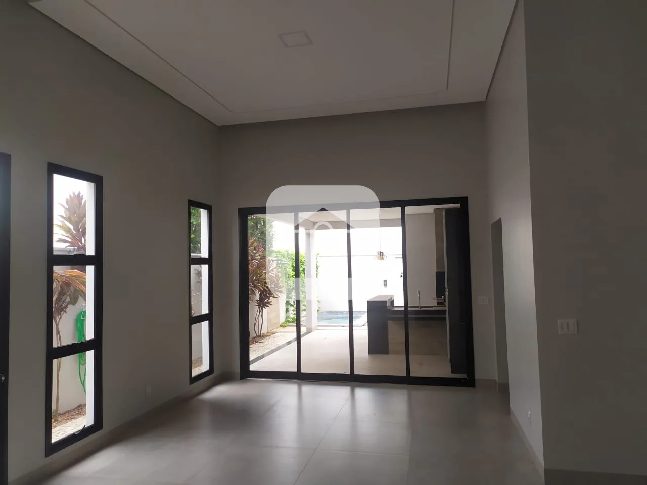 Alugar Casa / Condom&iacute;nio ou Loteamento Fechado em Uberlandia R$ 9.500,00 - Foto 20