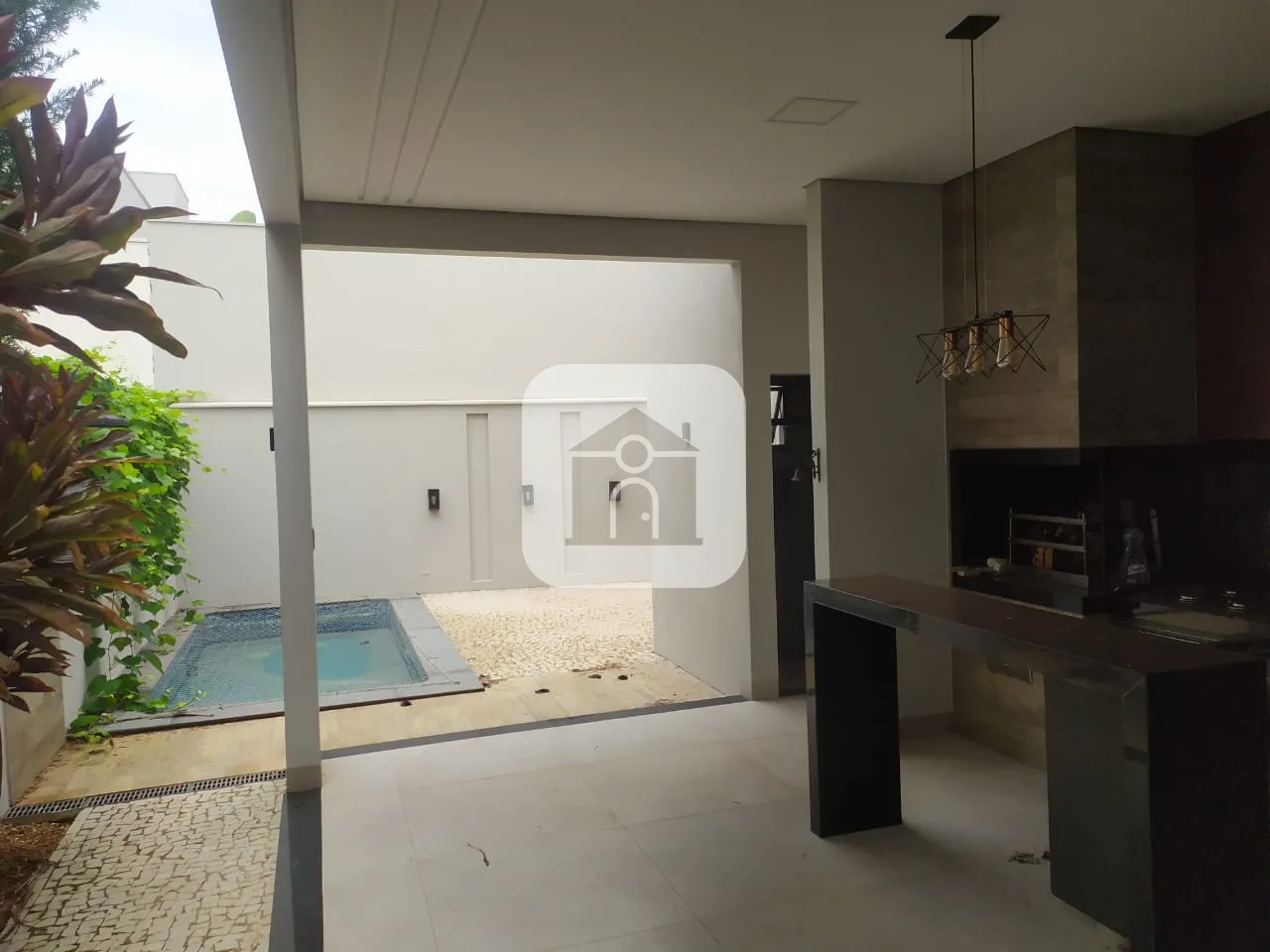 Alugar Casa / Condom&iacute;nio ou Loteamento Fechado em Uberlandia R$ 9.500,00 - Foto 24