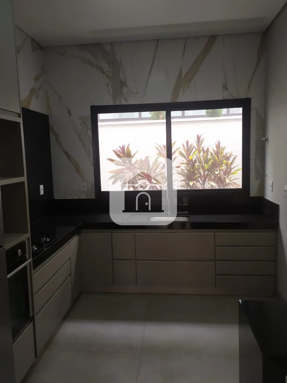 Alugar Casa / Condom&iacute;nio ou Loteamento Fechado em Uberlandia R$ 9.500,00 - Foto 26