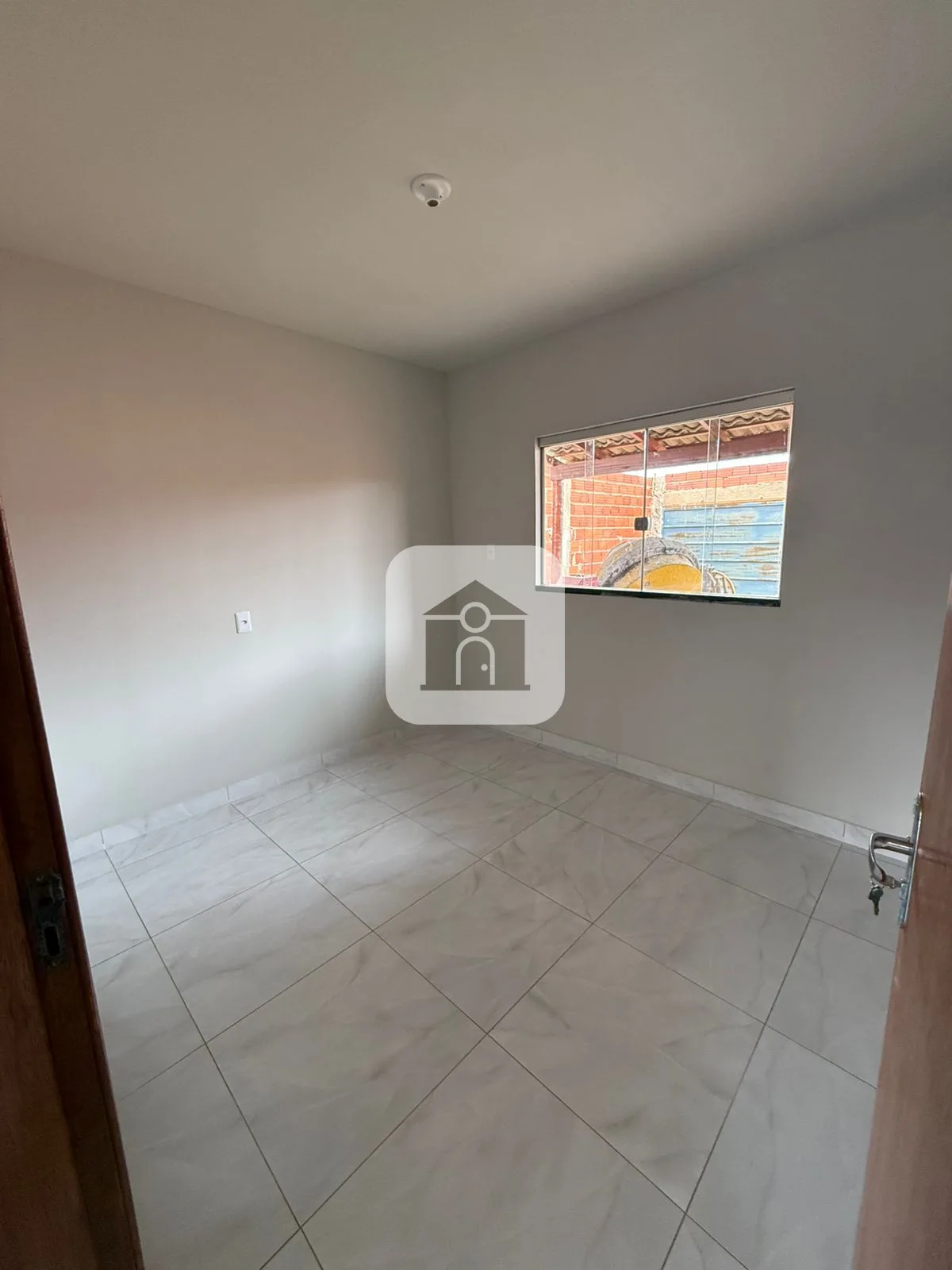 Alugar Casa / Padr&atilde;o em Araguari R$ 800,00 - Foto 6