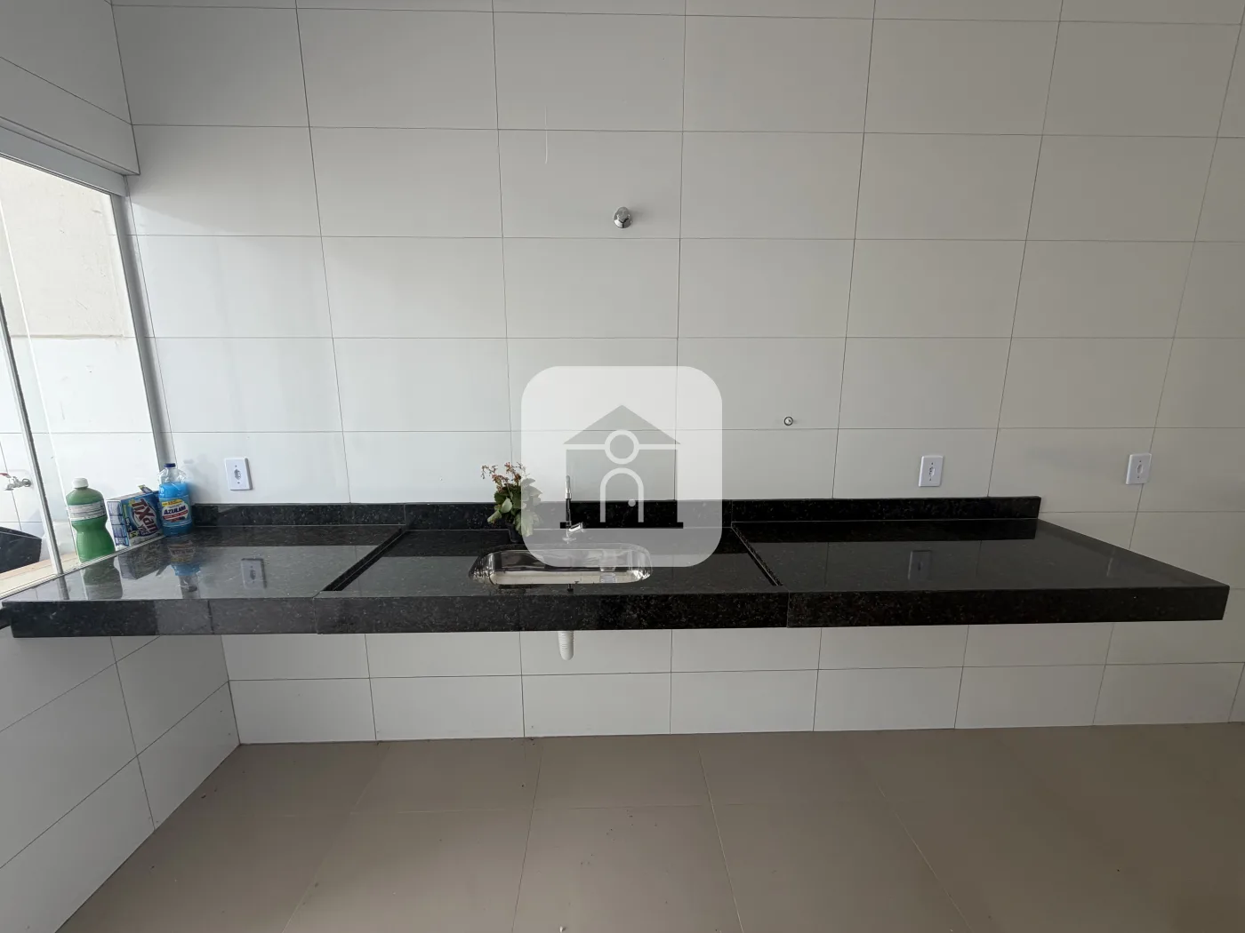 Alugar Casa / Padr&atilde;o em Uberl&acirc;ndia R$ 1.600,00 - Foto 5