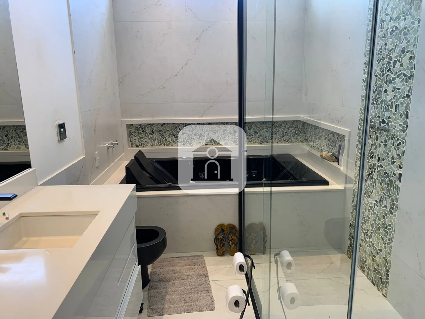 Alugar Casa / Condom&iacute;nio ou Loteamento Fechado em Uberlandia R$ 17.000,00 - Foto 4