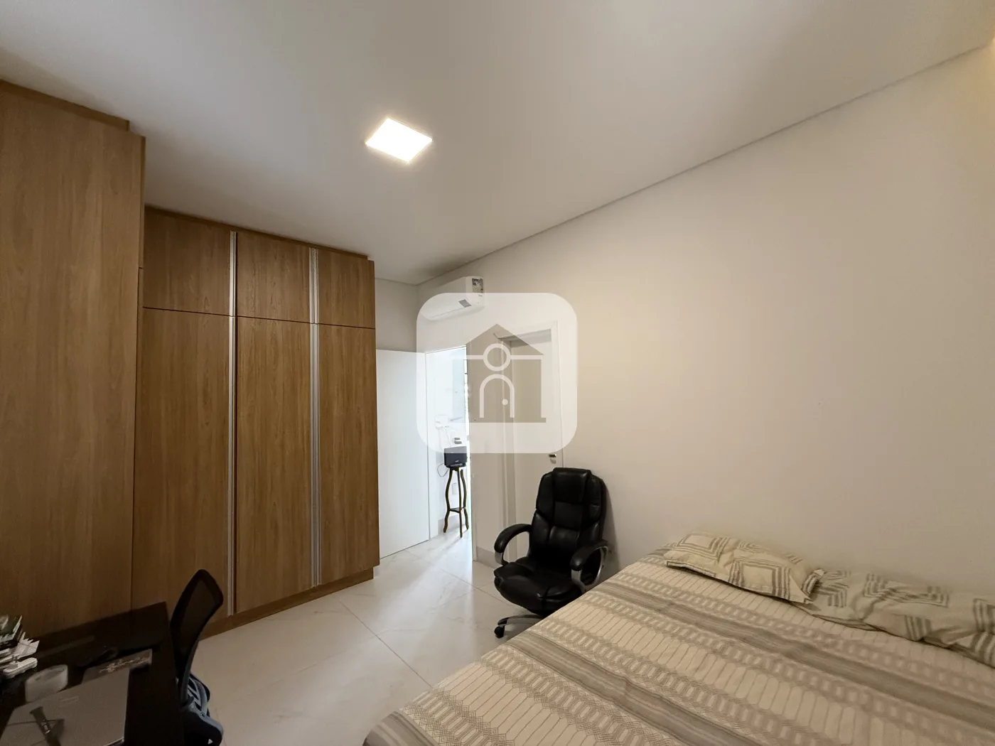 Alugar Casa / Condom&iacute;nio ou Loteamento Fechado em Uberlandia R$ 17.000,00 - Foto 12