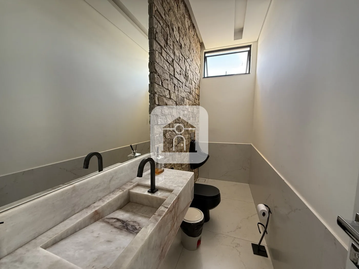 Alugar Casa / Condom&iacute;nio ou Loteamento Fechado em Uberlandia R$ 17.000,00 - Foto 13