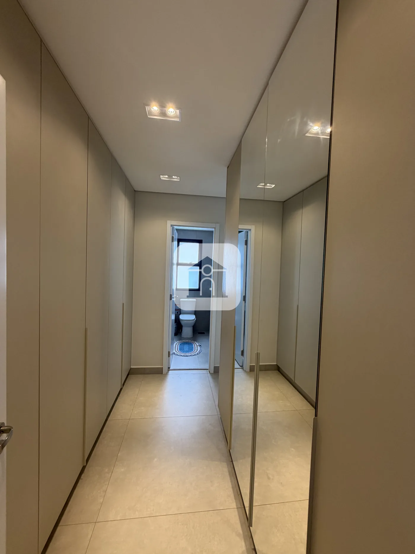 Alugar Apartamento / Padr&atilde;o em Uberl&acirc;ndia R$ 6.000,00 - Foto 2