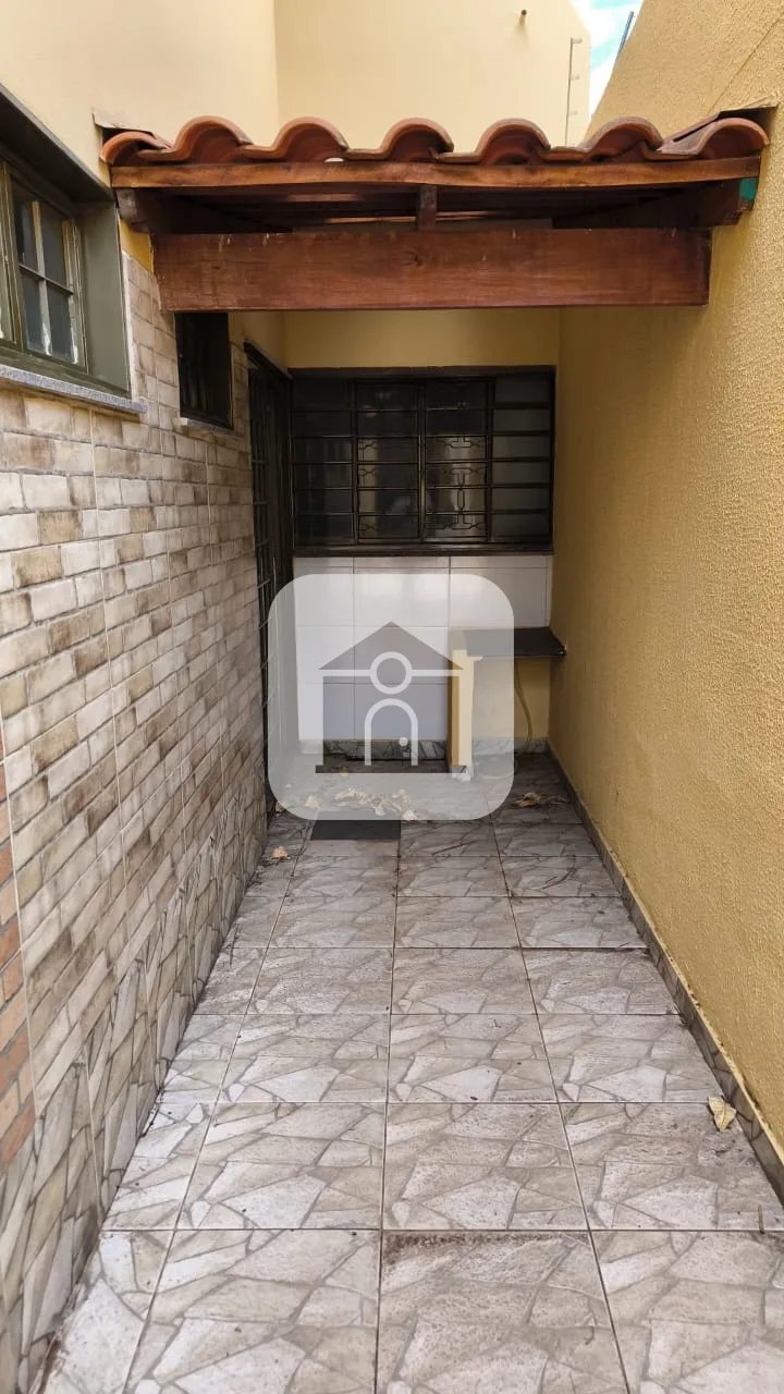 Alugar Casa / Padr&atilde;o em Uberl&acirc;ndia R$ 3.500,00 - Foto 10