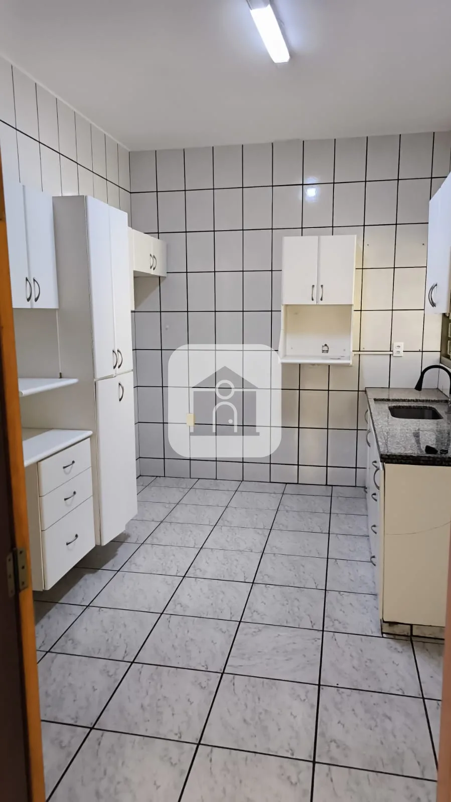 Alugar Casa / Padr&atilde;o em Uberl&acirc;ndia R$ 3.500,00 - Foto 25