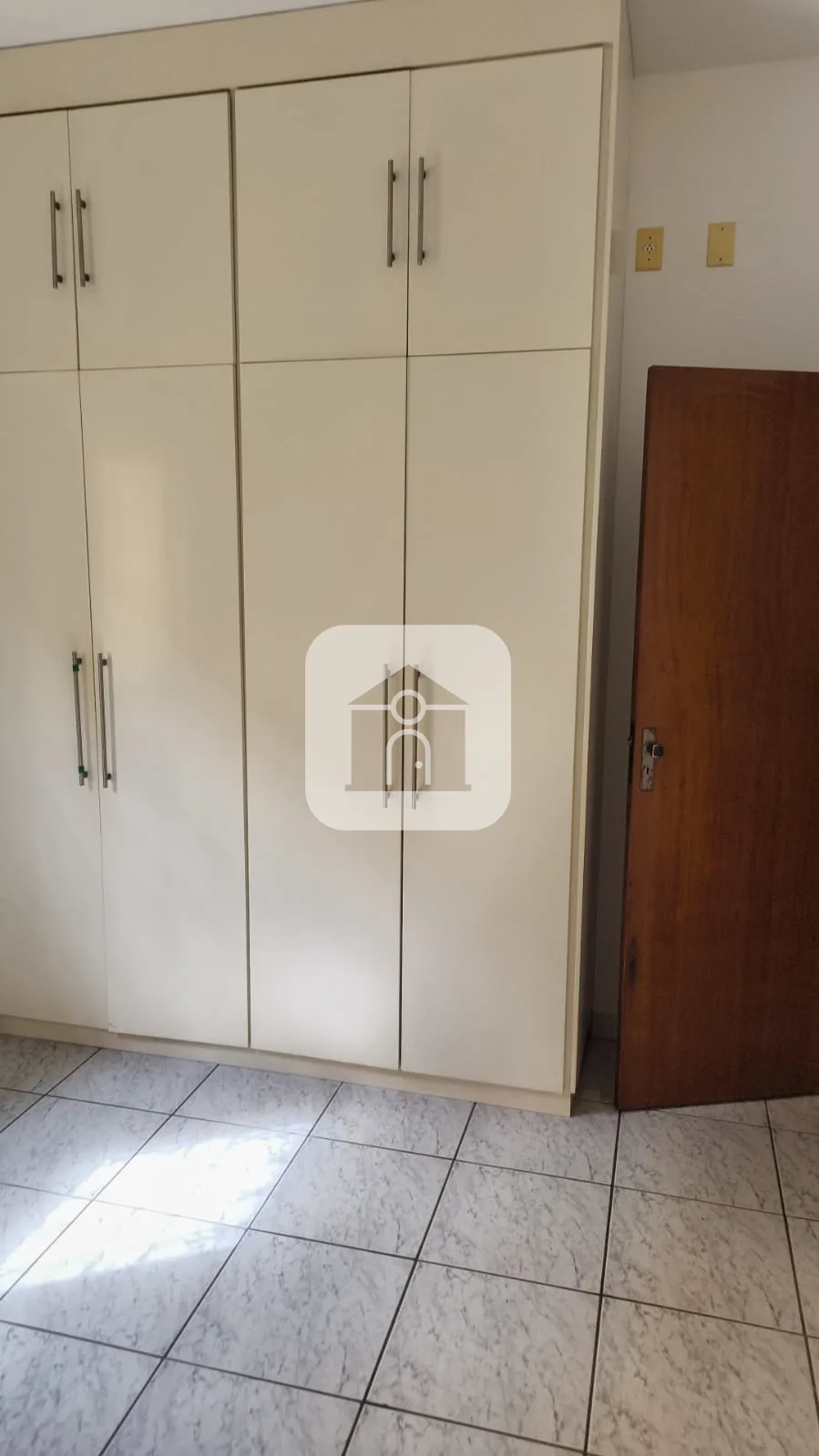 Alugar Casa / Padr&atilde;o em Uberl&acirc;ndia R$ 3.500,00 - Foto 29