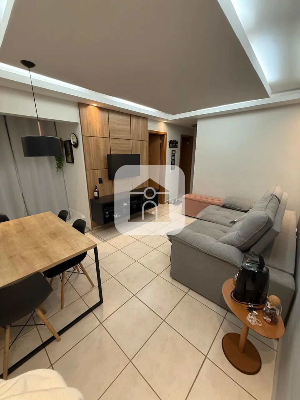 Comprar Apartamento / Padr&atilde;o em Uberlandia R$ 205.000,00 - Foto 2