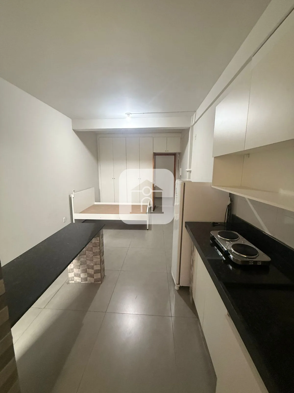 Alugar Apartamento / Quitinete em Araguari R$ 1.270,00 - Foto 3