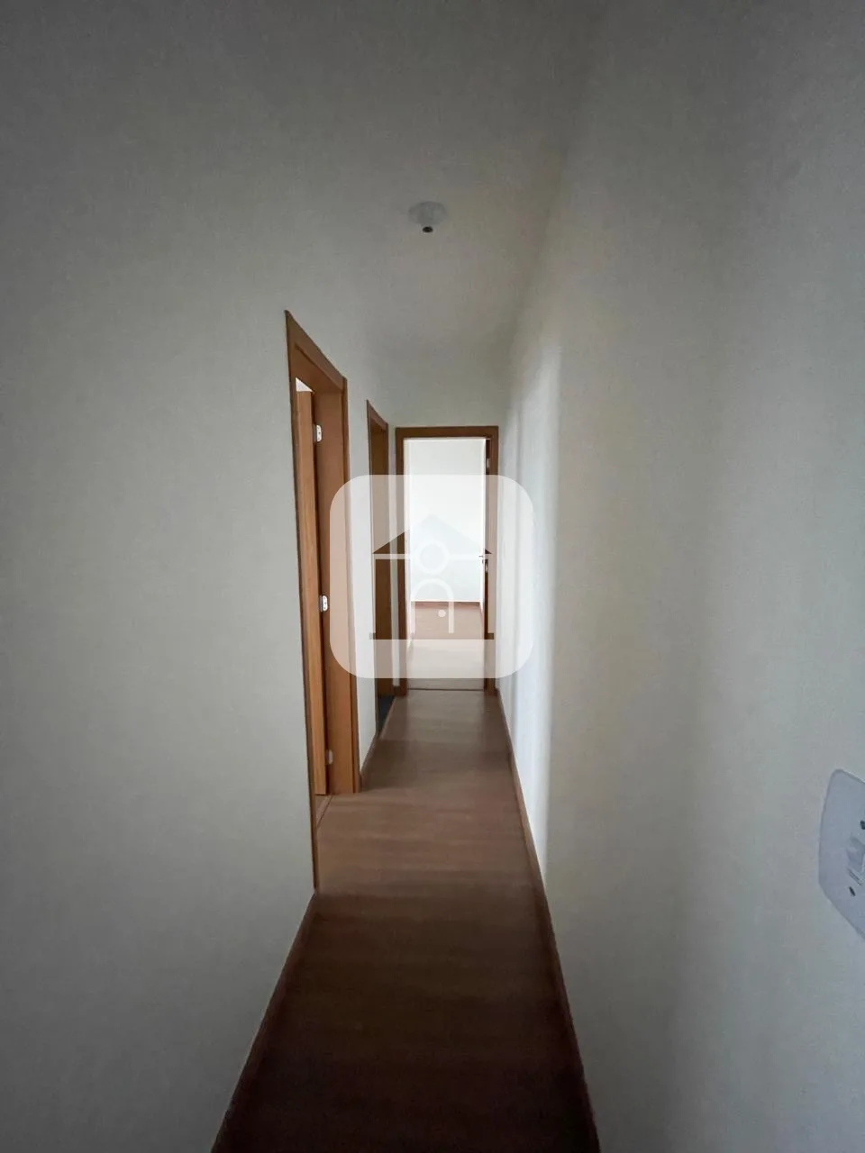 Alugar Apartamento / Padr&atilde;o em Uberl&acirc;ndia R$ 1.300,00 - Foto 4