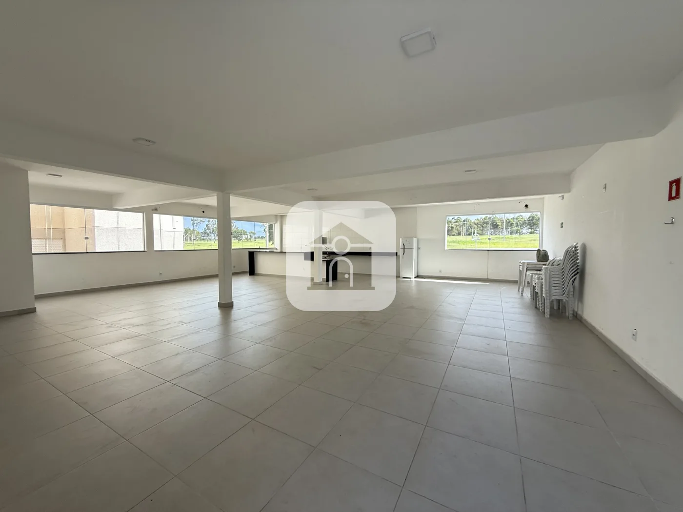 Alugar Apartamento / Padr&atilde;o em Uberl&acirc;ndia R$ 1.250,00 - Foto 2