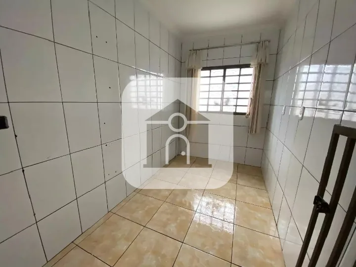 Alugar Casa / Padr&atilde;o em Uberl&acirc;ndia R$ 1.800,00 - Foto 9