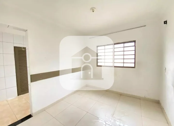 Alugar Casa / Padr&atilde;o em Uberl&acirc;ndia R$ 1.800,00 - Foto 4