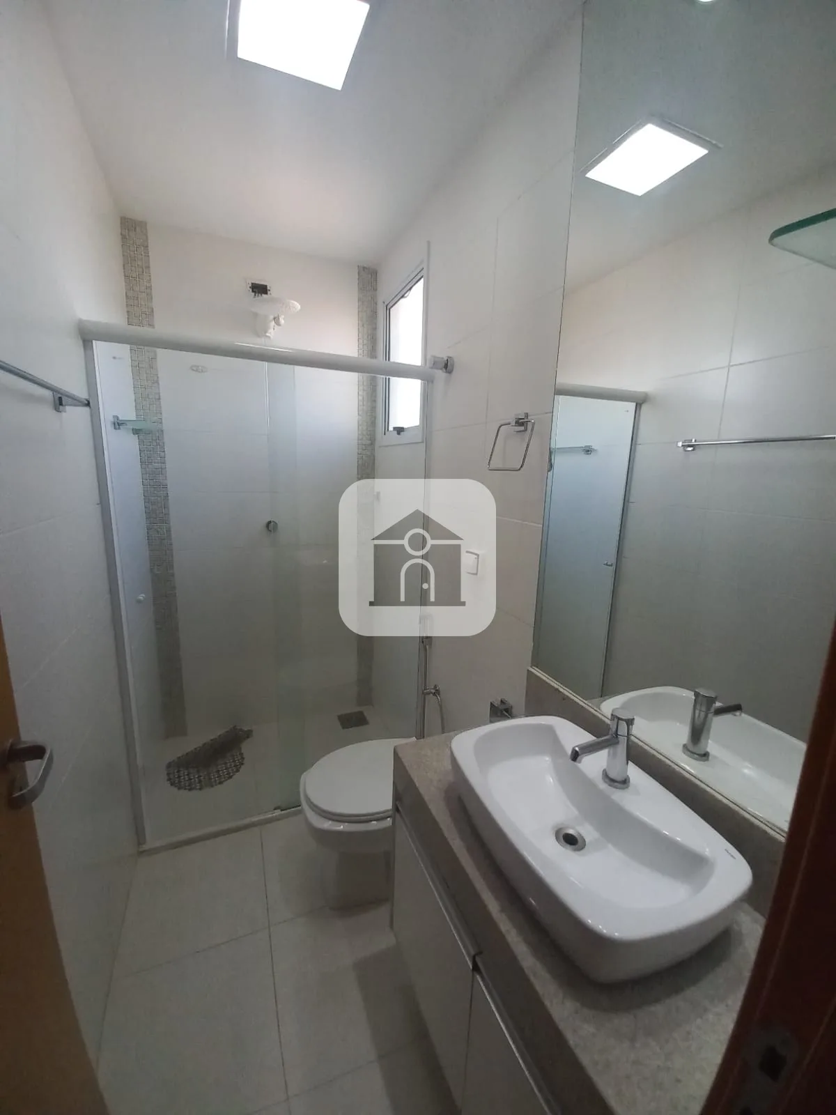 Alugar Apartamento / Padr&atilde;o em Uberlandia R$ 4.000,00 - Foto 14