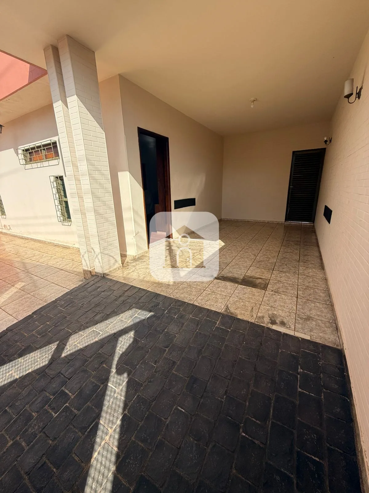 Comprar Casa / Padr&atilde;o em Araguari R$ 840.000,00 - Foto 1