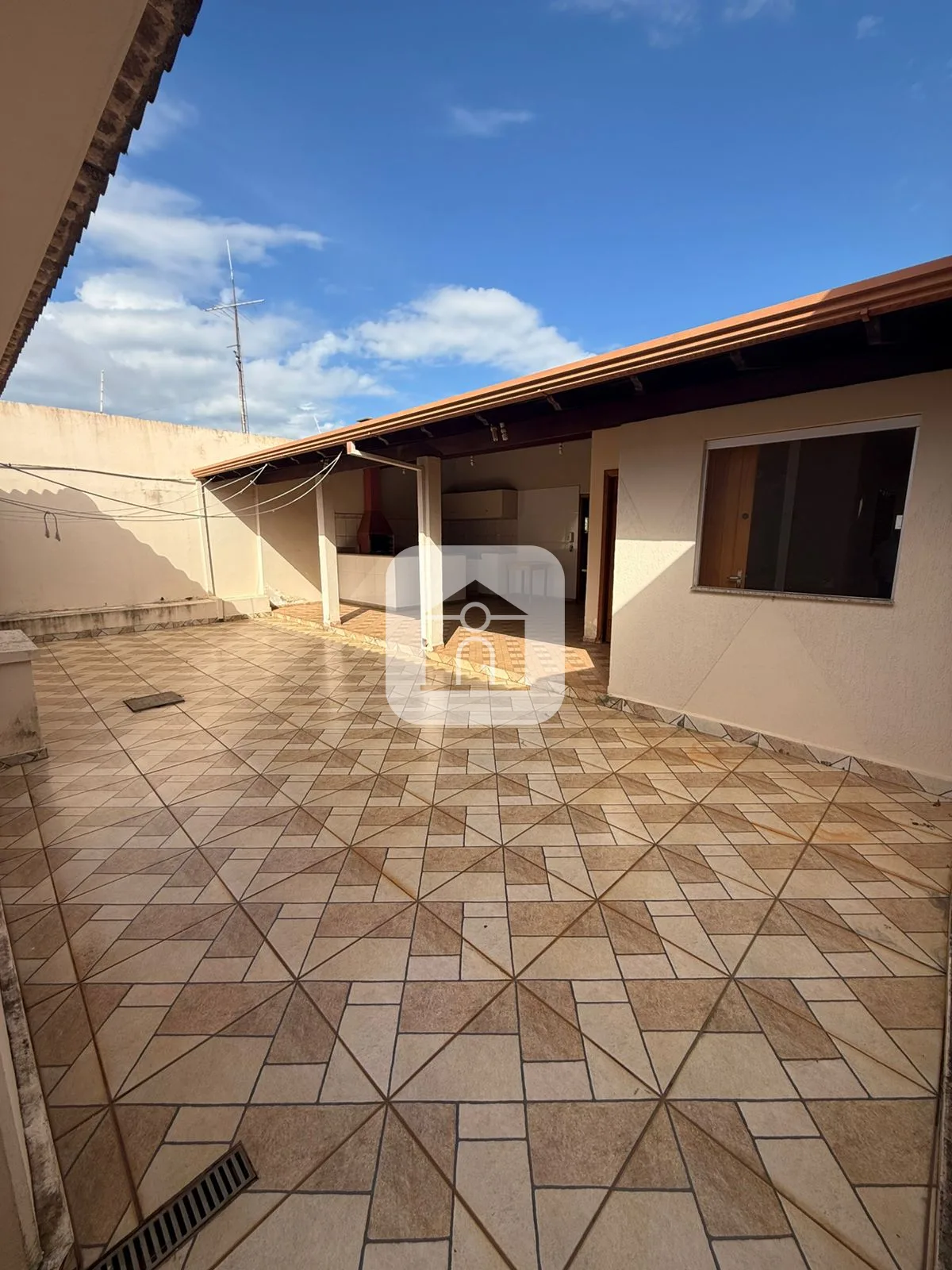 Comprar Casa / Padr&atilde;o em Araguari R$ 840.000,00 - Foto 16