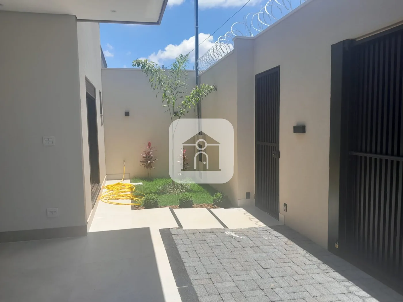 Comprar Casa / Padr&atilde;o em Uberl&acirc;ndia R$ 945.000,00 - Foto 1