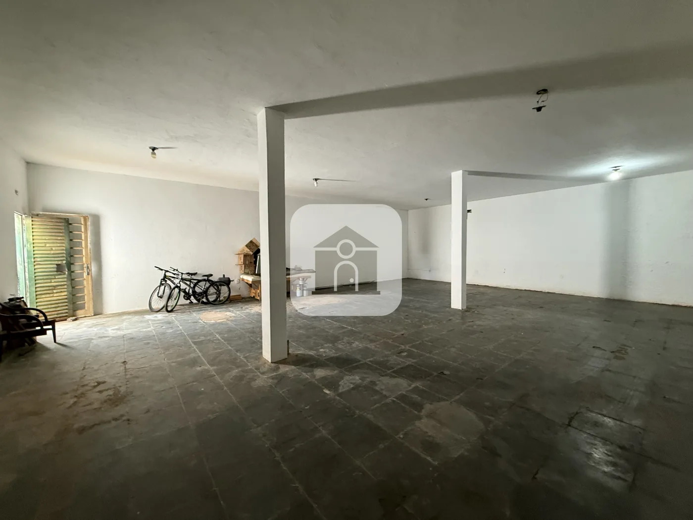 Alugar Comercial / C&ocirc;modo em Uberl&acirc;ndia R$ 1.800,00 - Foto 1