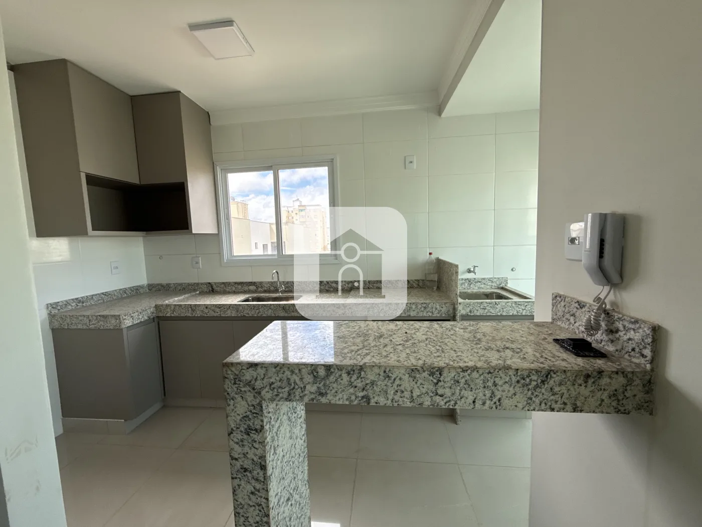 Alugar Apartamento / Padr&atilde;o em Uberl&acirc;ndia R$ 3.000,00 - Foto 15