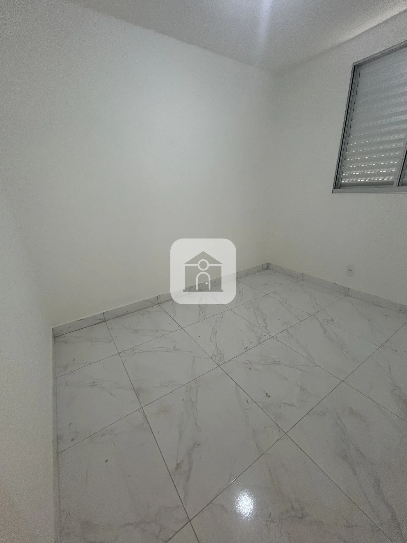 Comprar Apartamento / Padr&atilde;o em Uberl&acirc;ndia R$ 175.000,00 - Foto 4