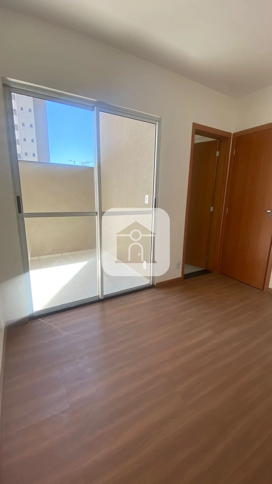 Alugar Apartamento / Padr&atilde;o em Uberl&acirc;ndia R$ 1.400,00 - Foto 1