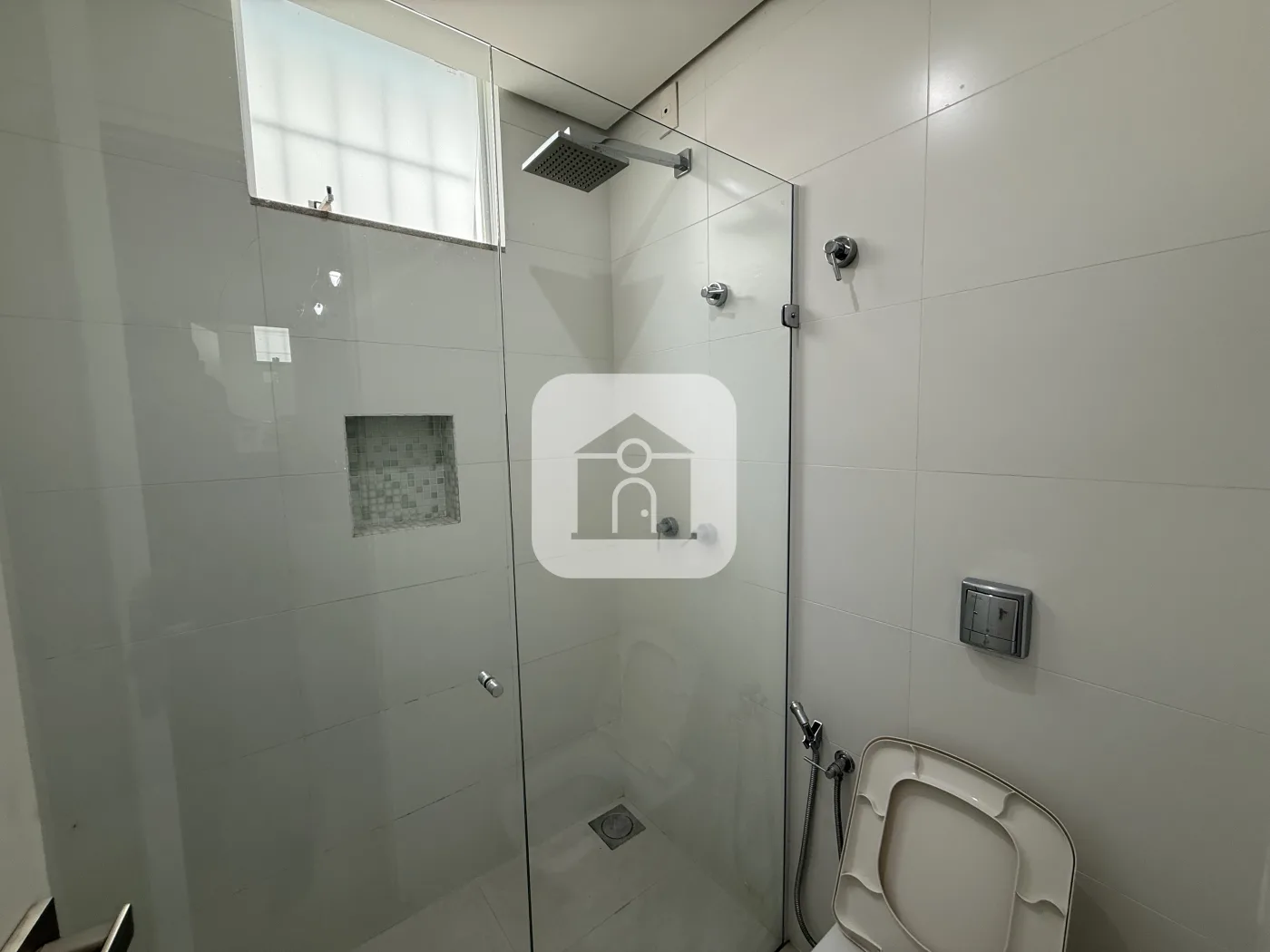 Alugar Casa / Padr&atilde;o em Uberl&acirc;ndia R$ 6.500,00 - Foto 8