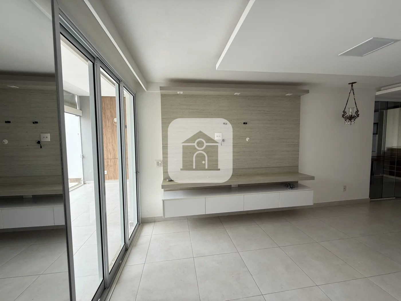 Alugar Casa / Padr&atilde;o em Uberl&acirc;ndia R$ 6.500,00 - Foto 10