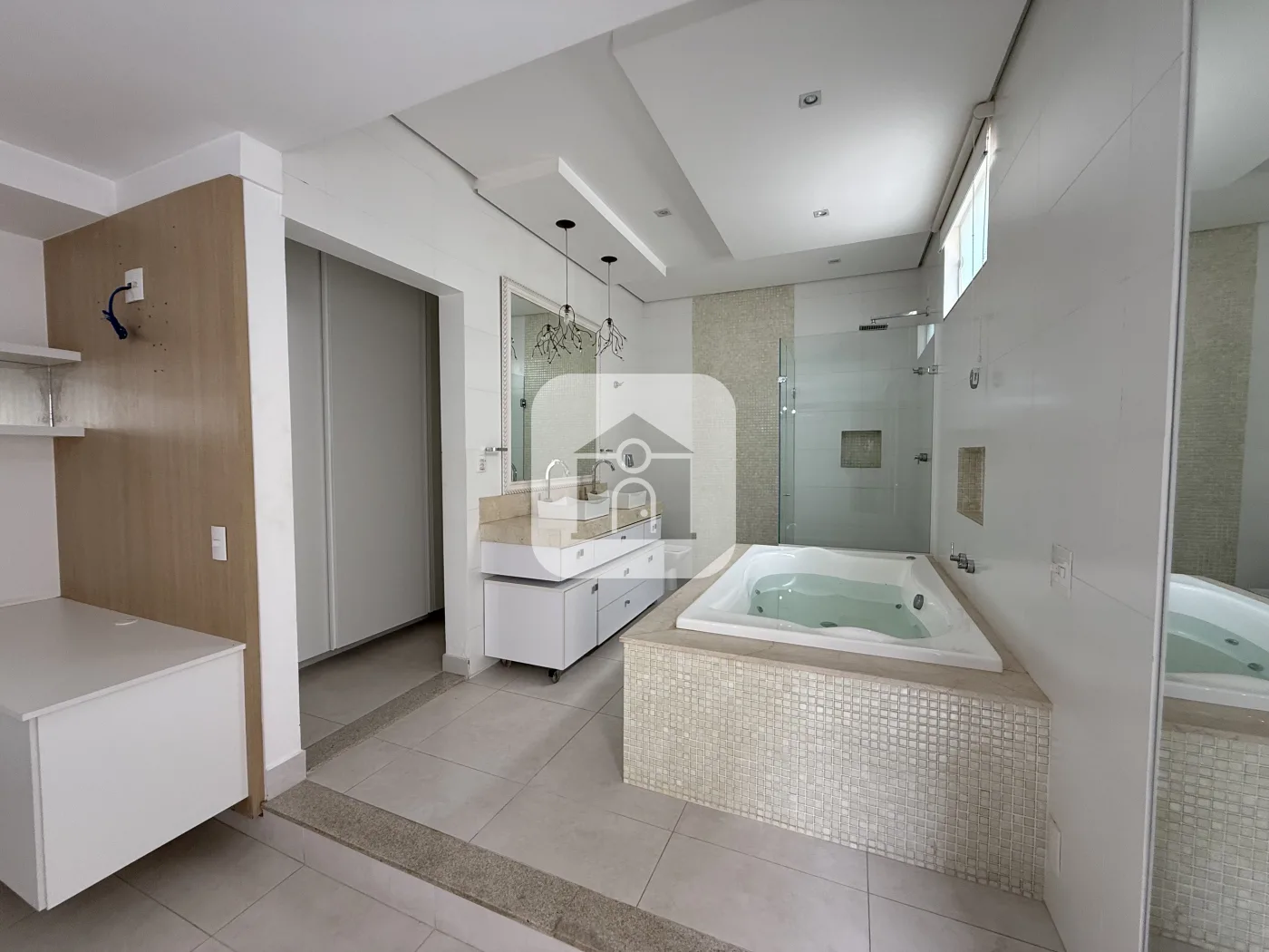 Alugar Casa / Padr&atilde;o em Uberl&acirc;ndia R$ 6.500,00 - Foto 15