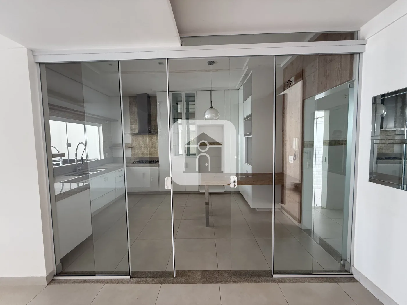 Alugar Casa / Padr&atilde;o em Uberl&acirc;ndia R$ 6.500,00 - Foto 19