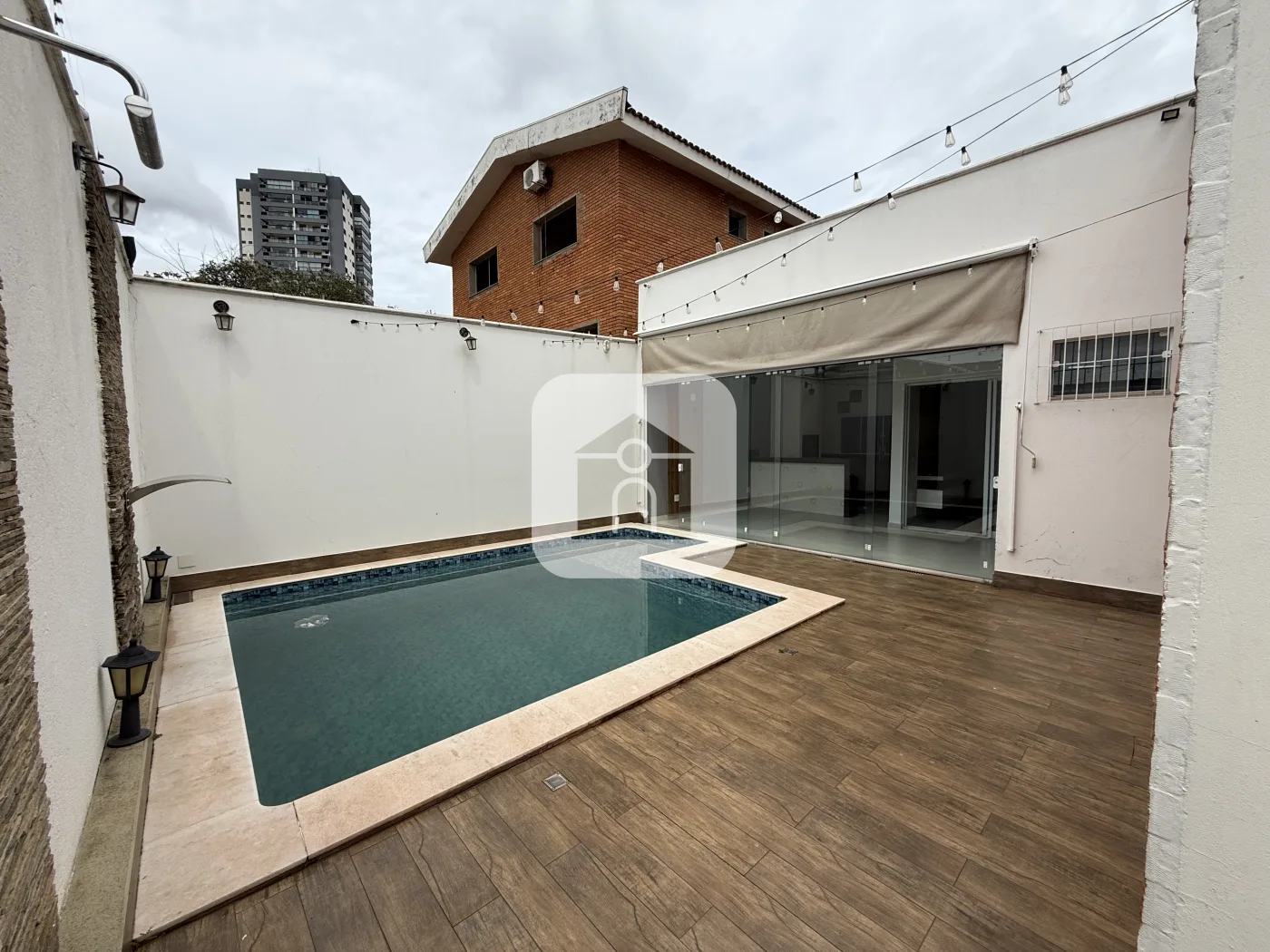 Alugar Casa / Padr&atilde;o em Uberl&acirc;ndia R$ 6.500,00 - Foto 21