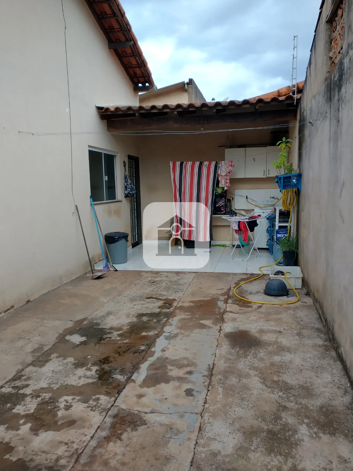 Alugar Casa / Padr&atilde;o em Uberl&acirc;ndia R$ 1.000,00 - Foto 4