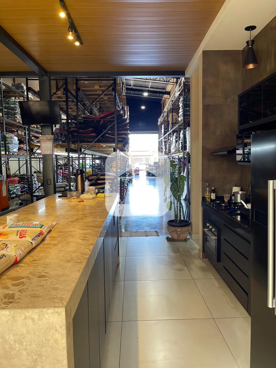 Alugar Comercial / Galp&atilde;o em Uberl&acirc;ndia R$ 20.000,00 - Foto 8