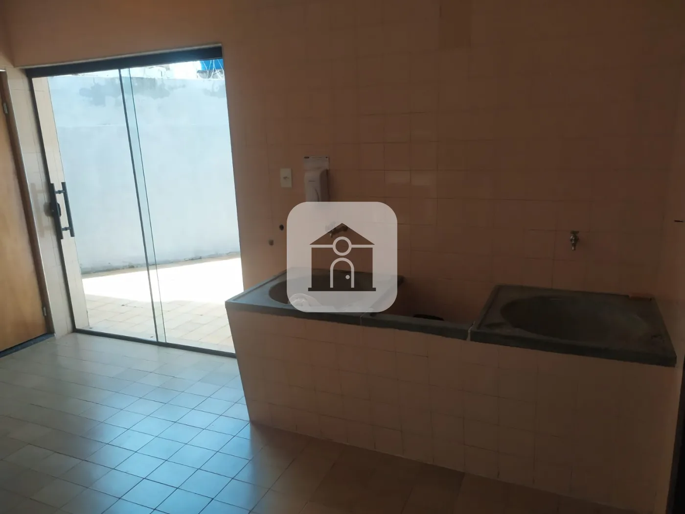 Alugar Comercial / Casa Comercial em Uberl&acirc;ndia R$ 9.000,00 - Foto 25