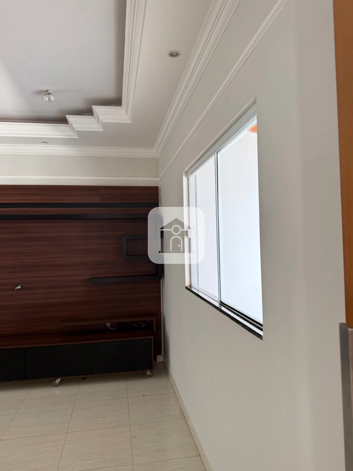 Alugar Casa / Padr&atilde;o em Uberl&acirc;ndia R$ 5.500,00 - Foto 1