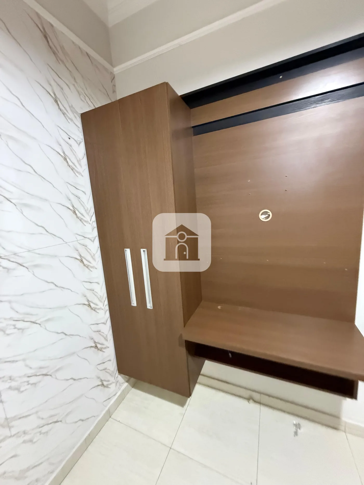 Alugar Casa / Padr&atilde;o em Uberl&acirc;ndia R$ 5.500,00 - Foto 2