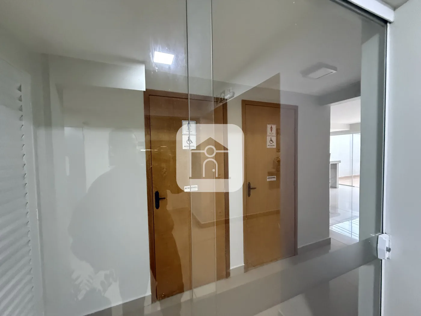 Alugar Apartamento / Padr&atilde;o em Uberlandia R$ 2.300,00 - Foto 1
