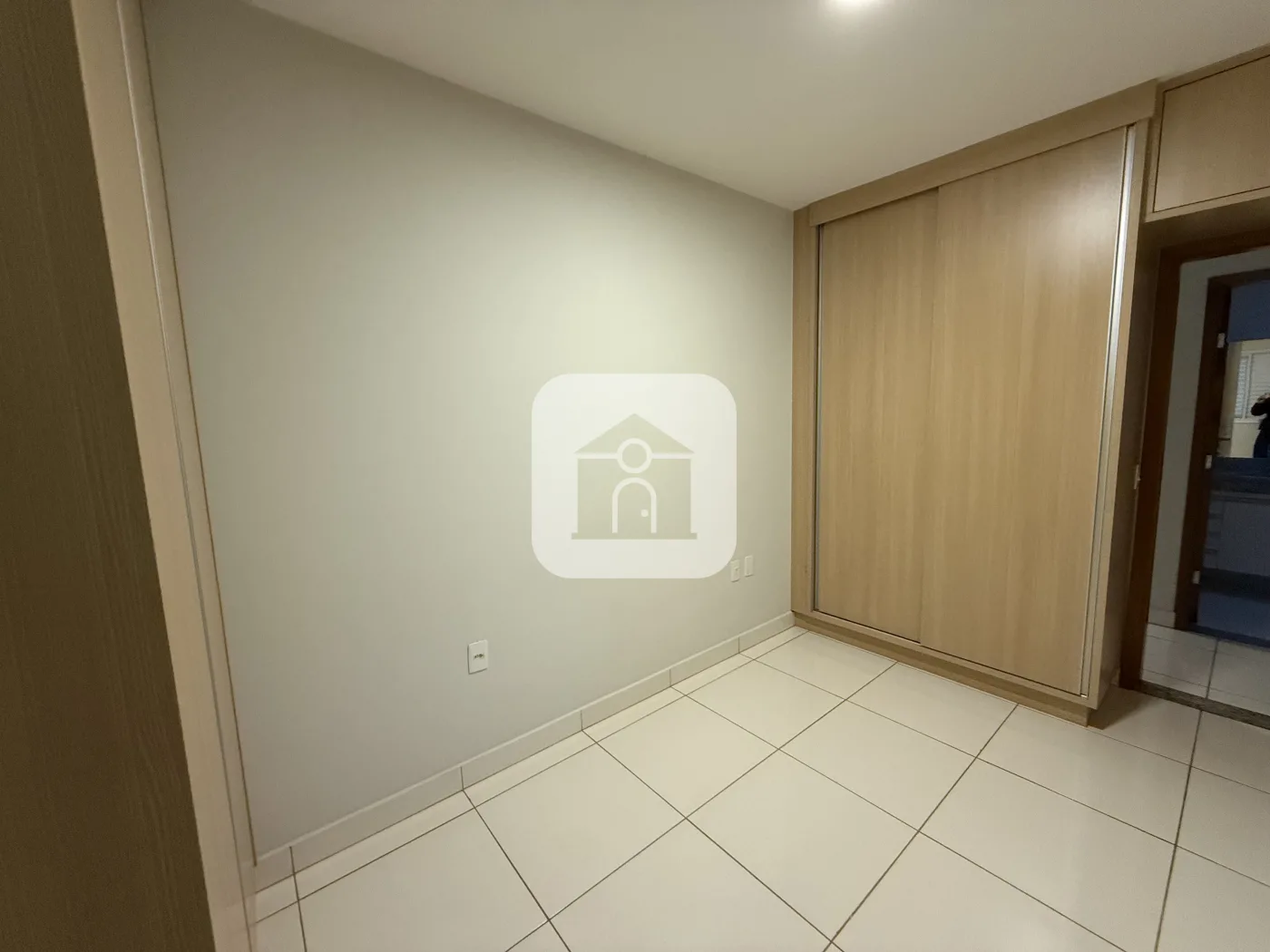 Alugar Apartamento / Padr&atilde;o em Uberlandia R$ 2.300,00 - Foto 14