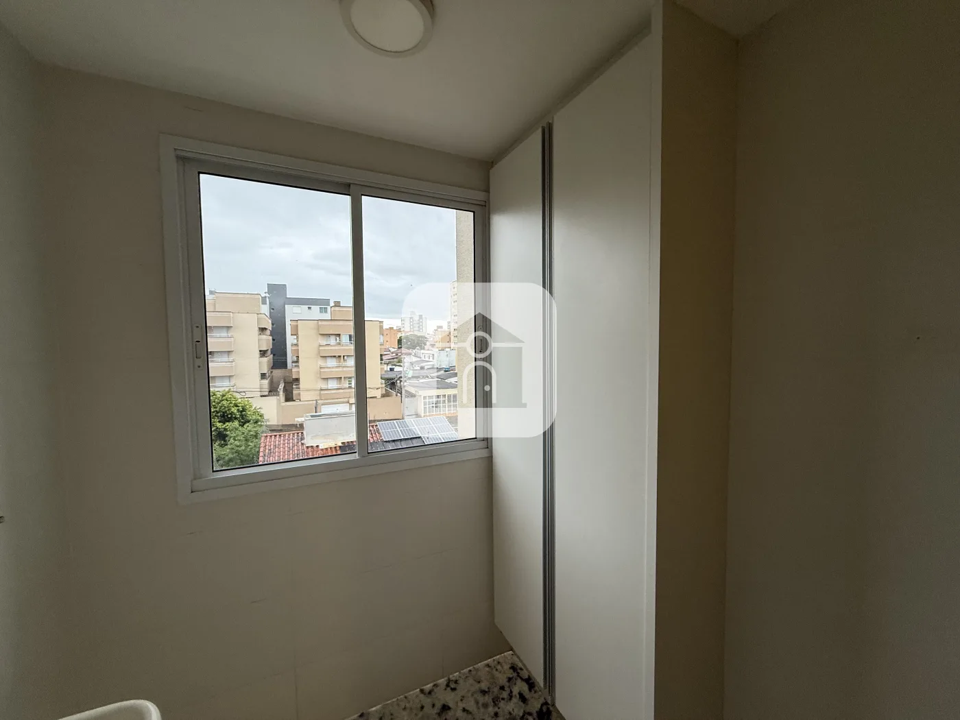 Alugar Apartamento / Padr&atilde;o em Uberlandia R$ 2.300,00 - Foto 16