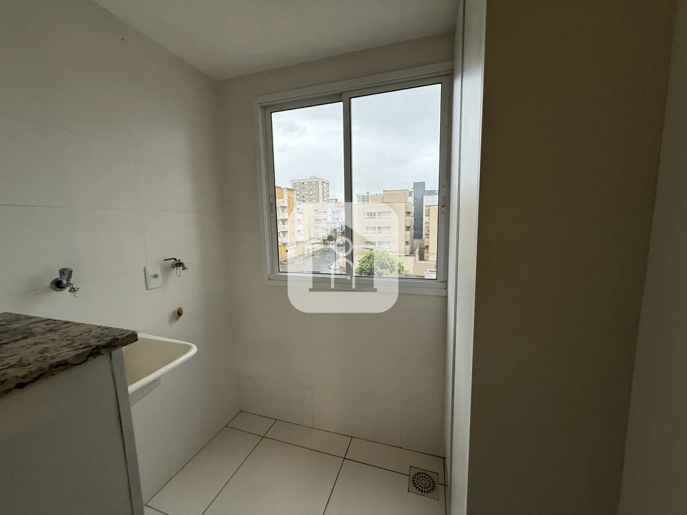 Alugar Apartamento / Padr&atilde;o em Uberlandia R$ 2.300,00 - Foto 17