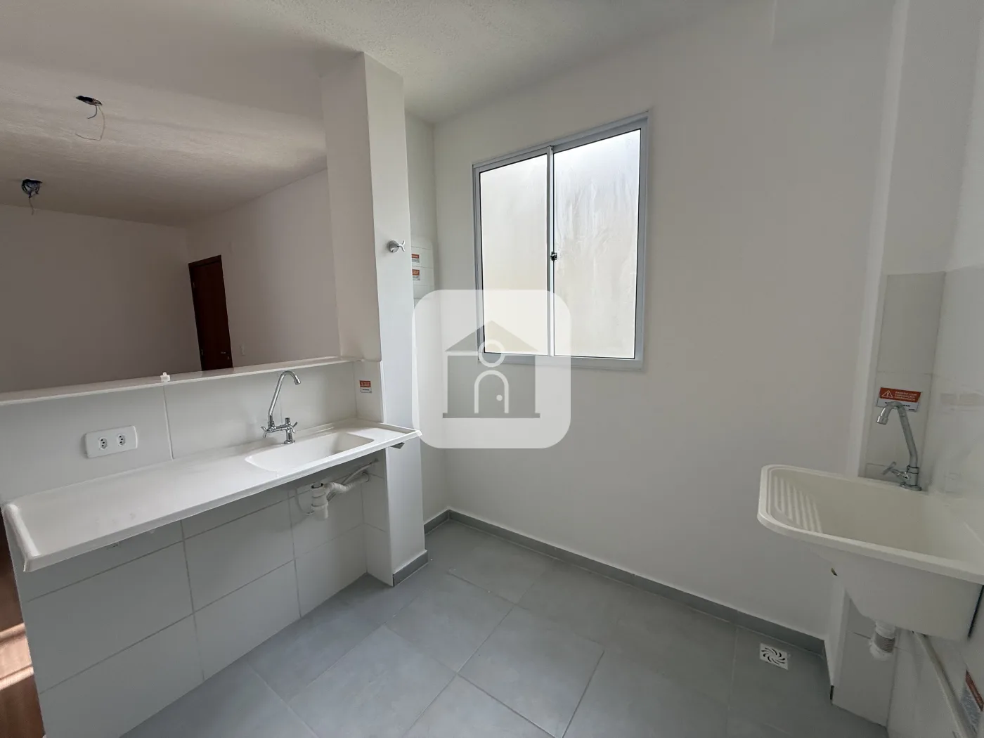 Alugar Apartamento / Padr&atilde;o em Uberl&acirc;ndia R$ 1.000,00 - Foto 2