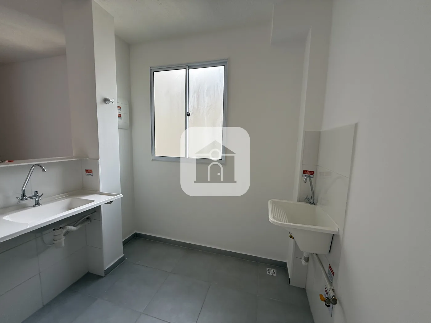 Alugar Apartamento / Padr&atilde;o em Uberl&acirc;ndia R$ 1.000,00 - Foto 3