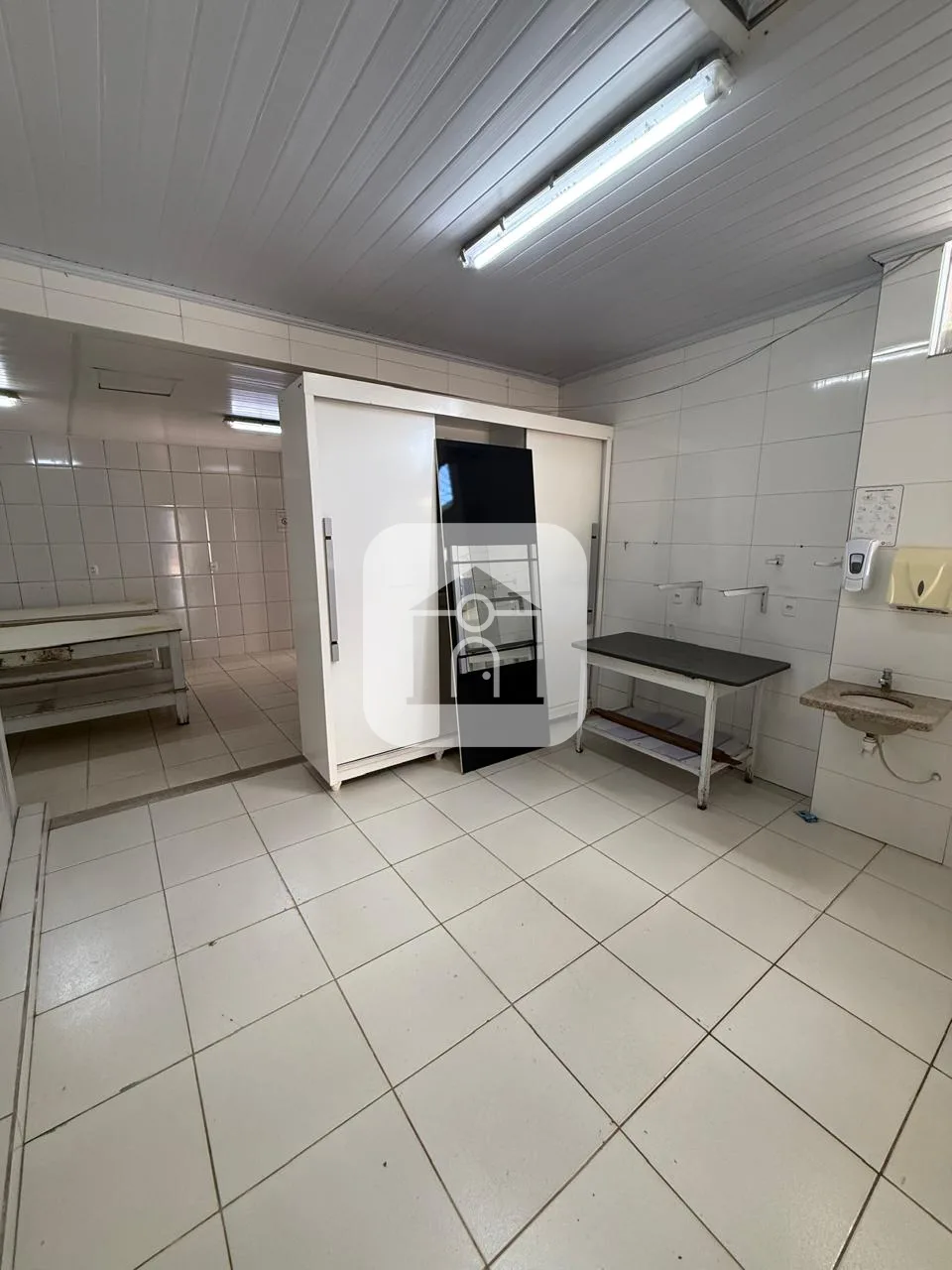 Alugar Comercial / Casa Comercial em Araguari R$ 3.500,00 - Foto 6