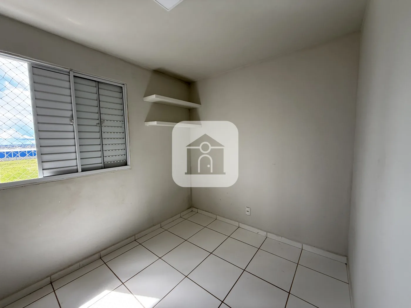 Alugar Apartamento / Padr&atilde;o em Uberlandia R$ 1.600,00 - Foto 5