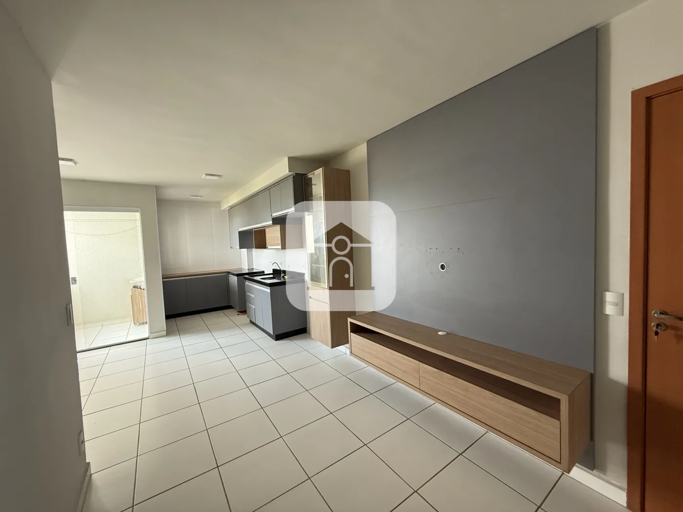 Alugar Apartamento / Padr&atilde;o em Uberlandia R$ 1.600,00 - Foto 9