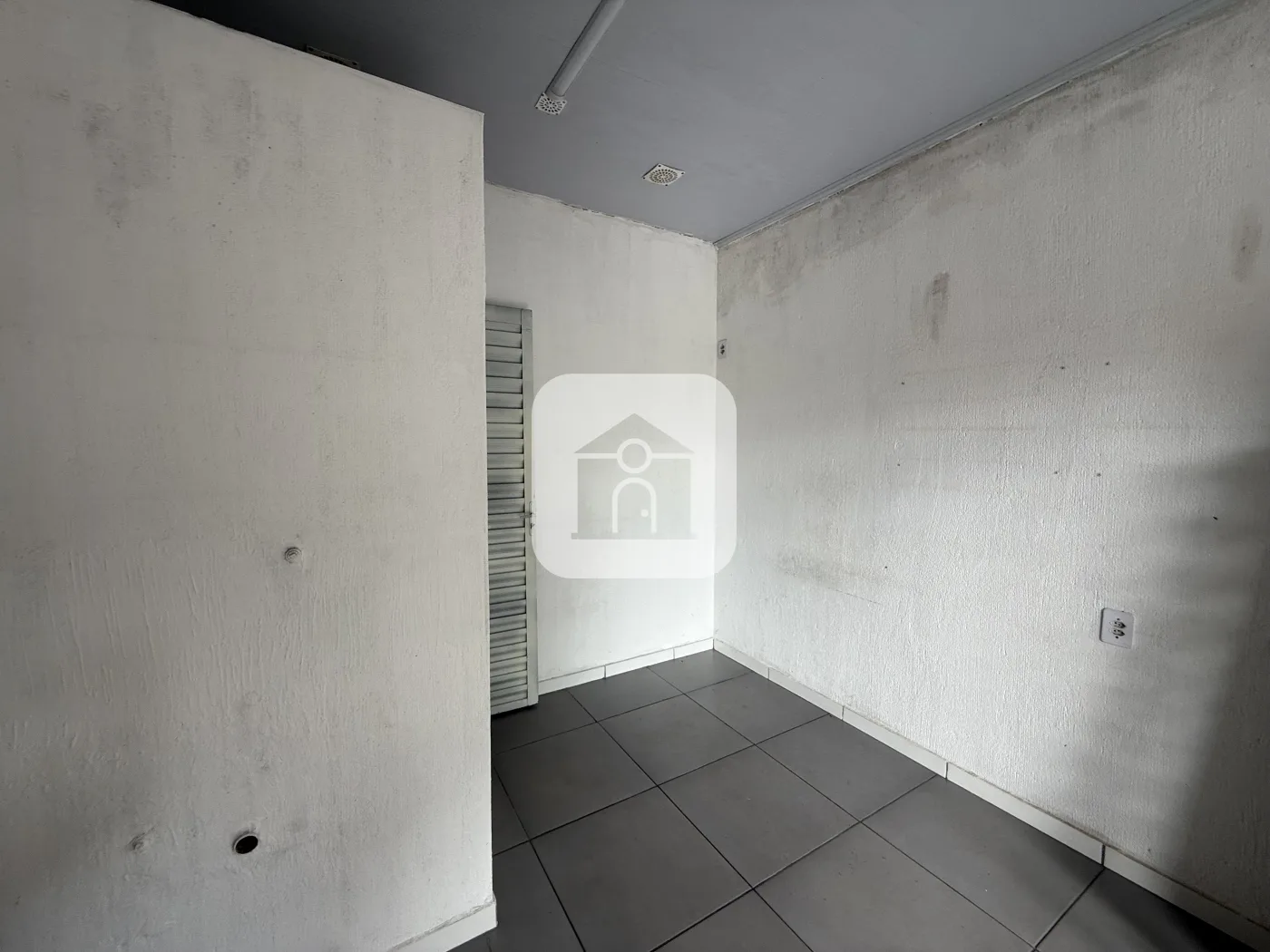 Alugar Comercial / C&ocirc;modo em Uberl&acirc;ndia R$ 600,00 - Foto 3